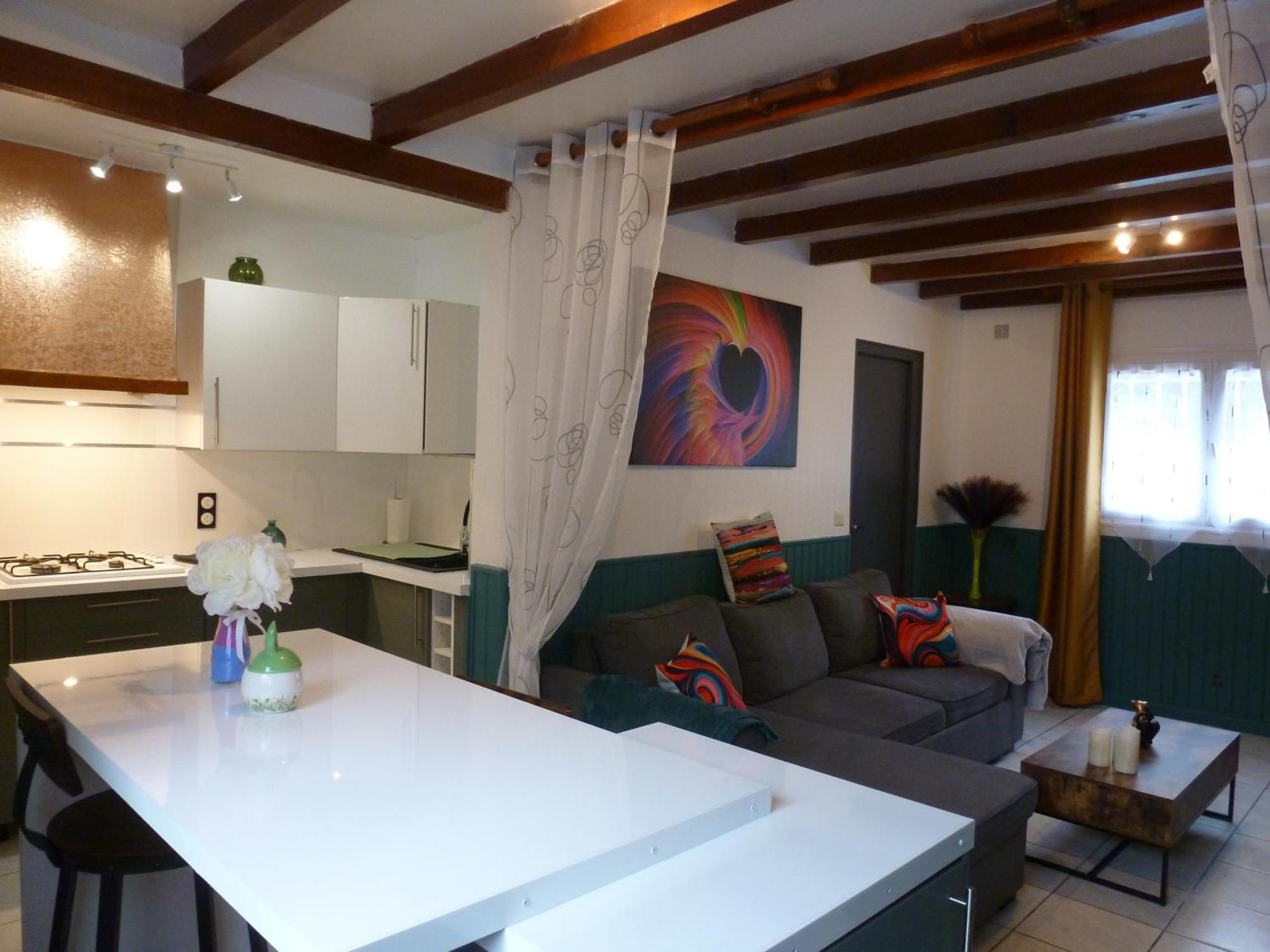 Bleu Cerise Apartment *